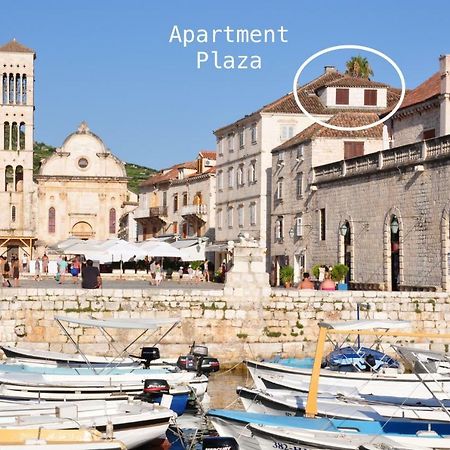 Apartment Plaza Hvar Town Bagian luar foto