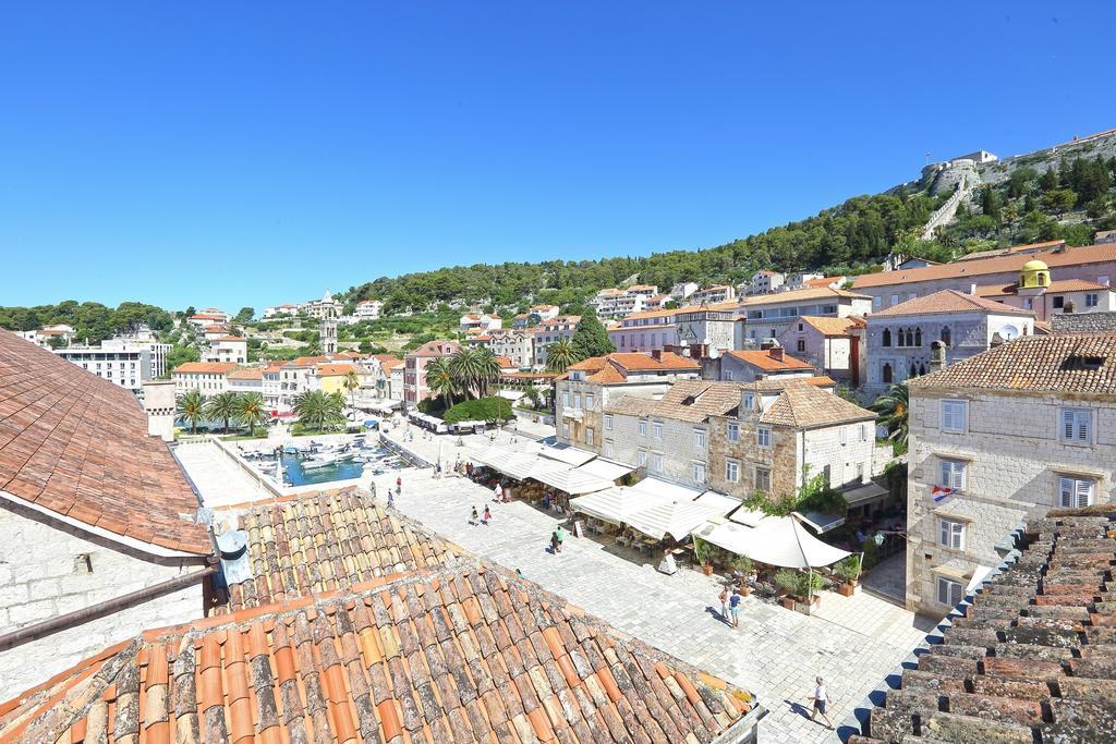 Apartment Plaza Hvar Town Ruang foto